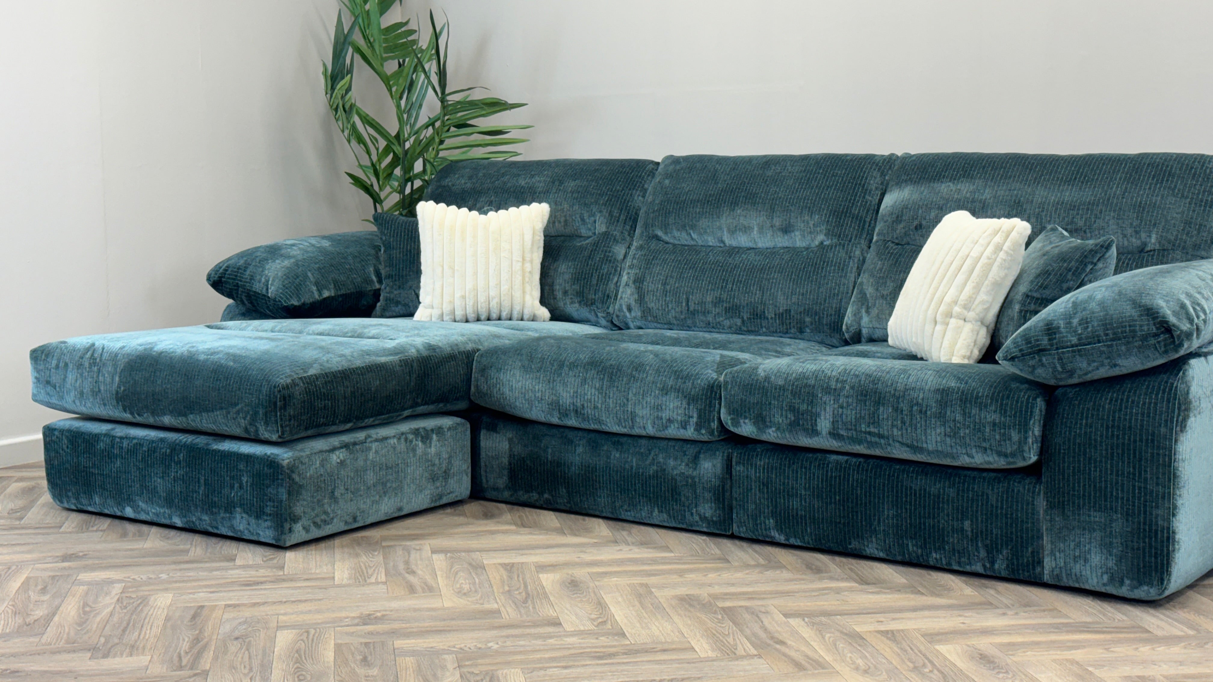 Maisie Grande Reversible Chaise Sofa