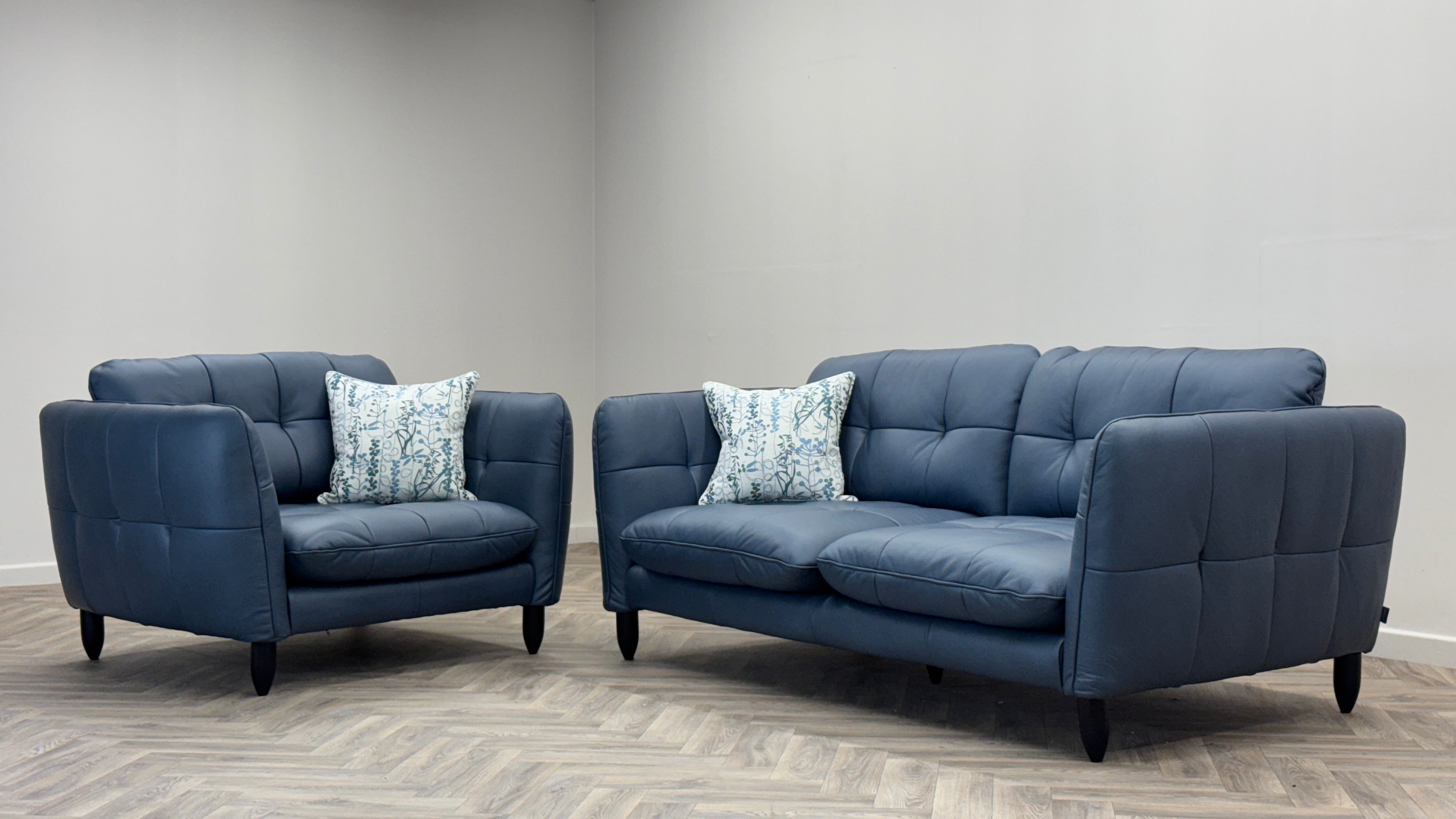 Jackie 3 Seater & Loveseat Blue Leather - Sample