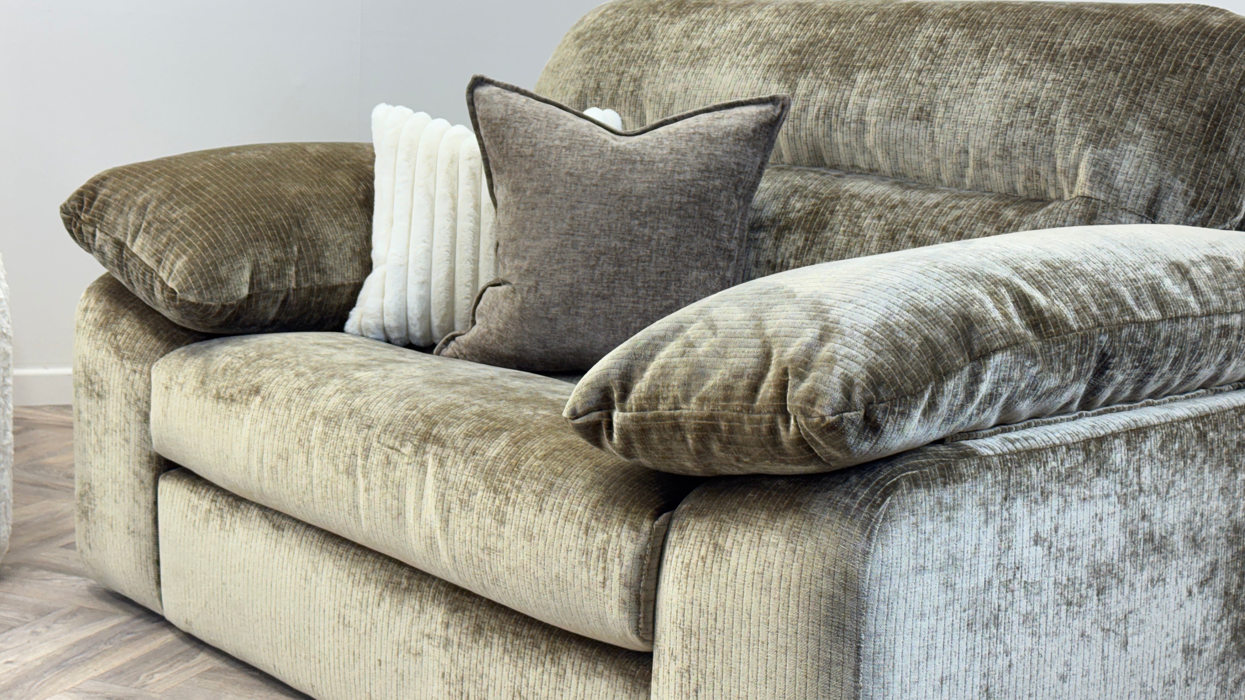 Maisie 3 Seater & Loveseat Sample Sofa