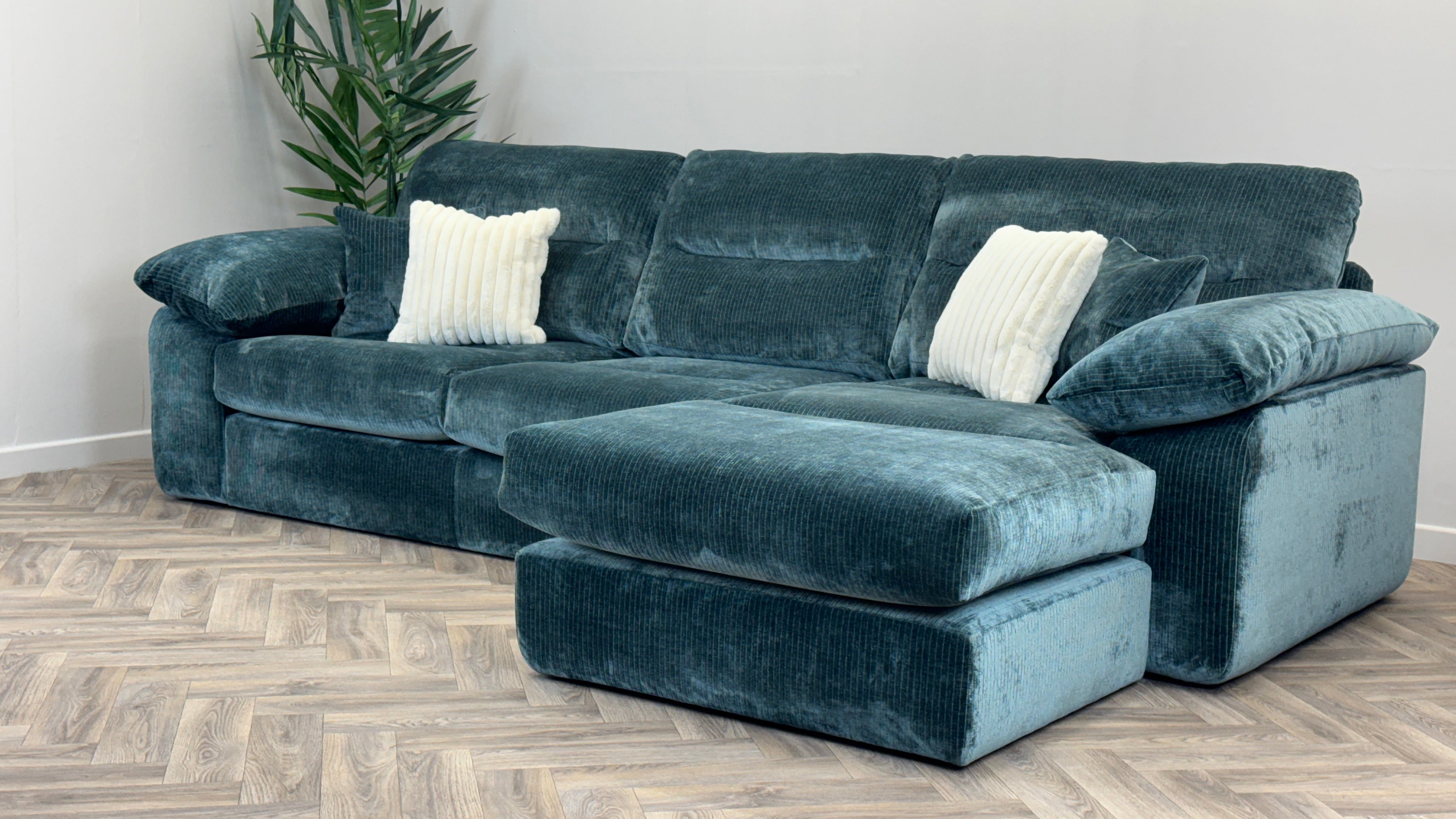 Maisie Grande Reversible Chaise Sofa