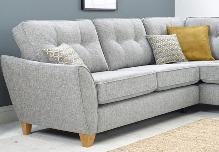 home living outlet sofa set