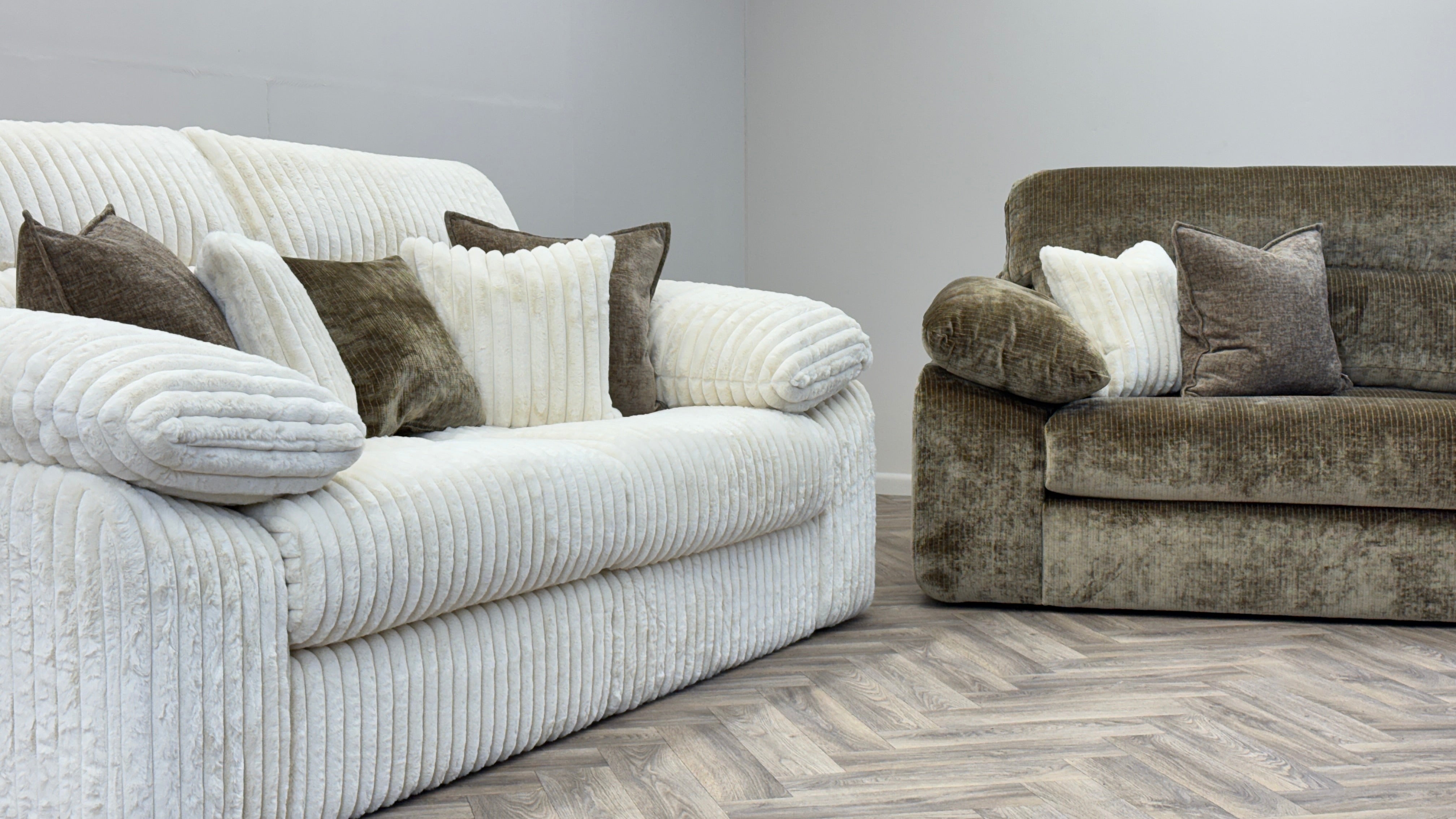 Maisie 3 Seater & Loveseat Sample Sofa