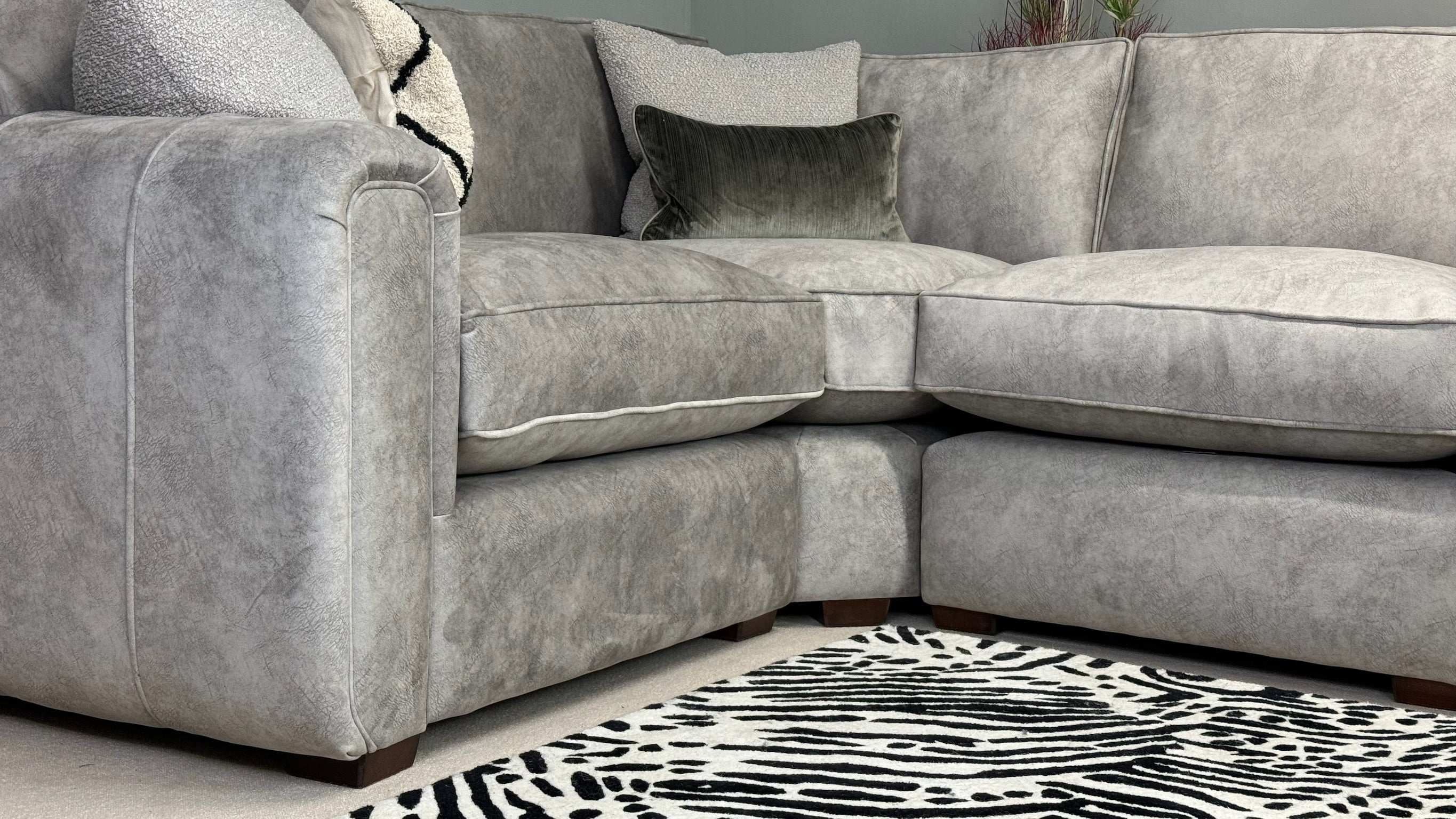 Roxy Night - 1.5 Corner 3 Fabric Sofa