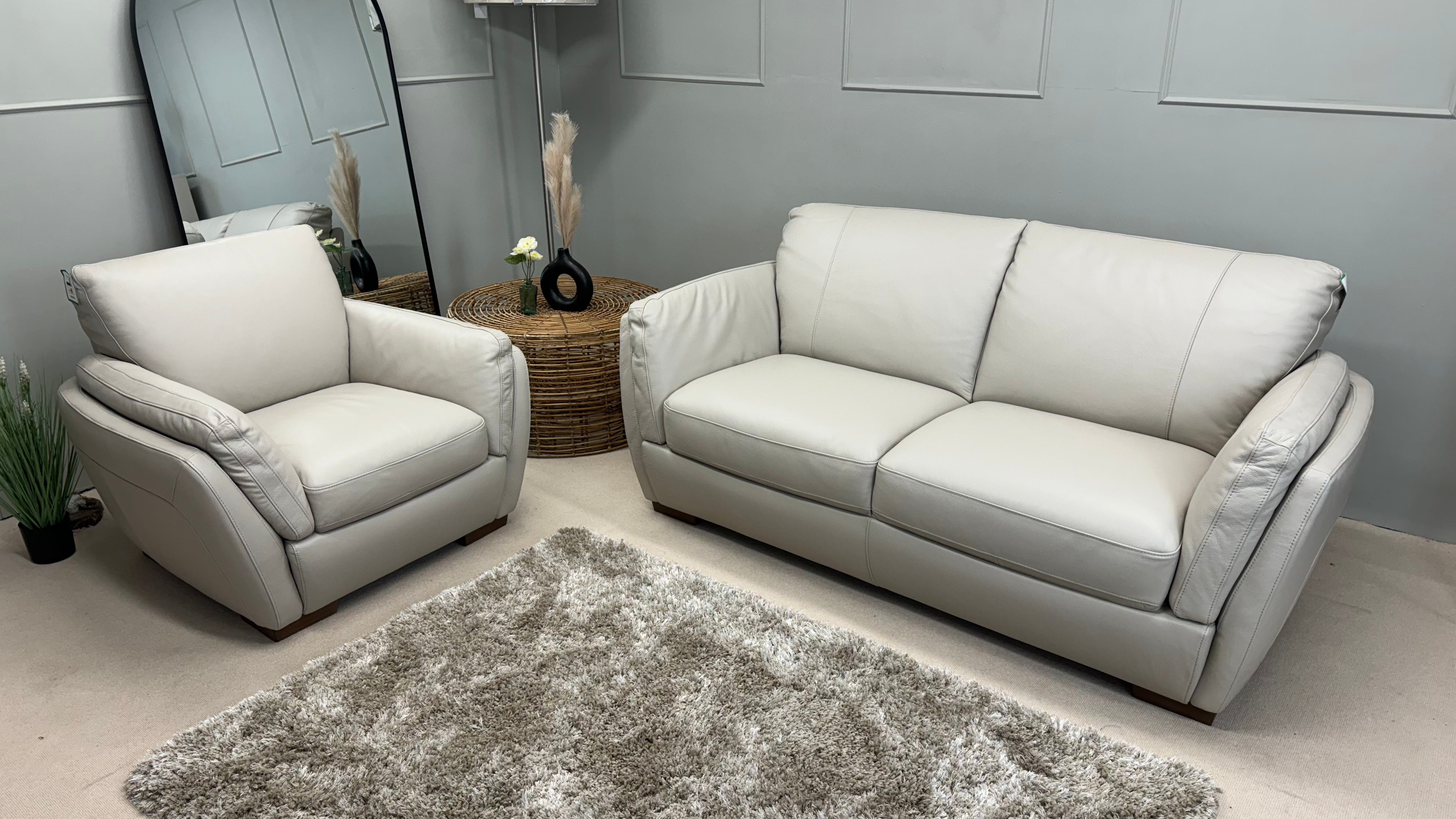 Amalfi 2 Seater & Chair Natuzzi Leather - Oak Furniture land