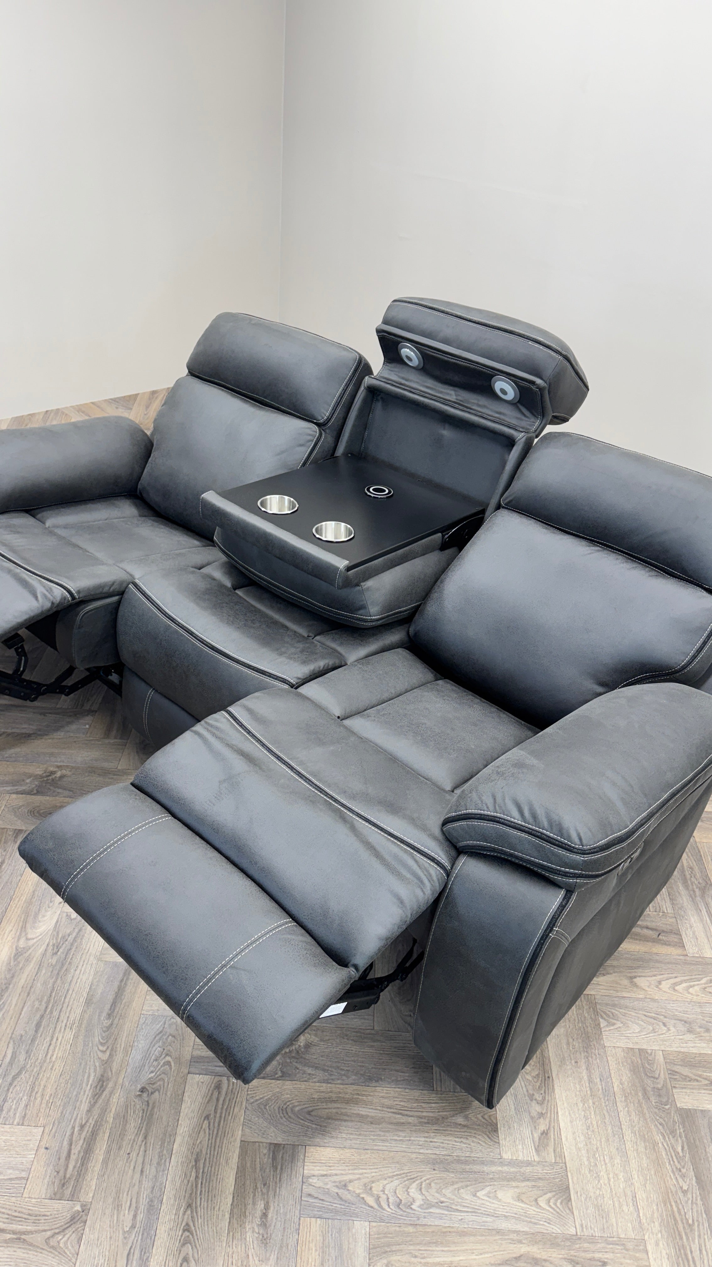 TECH Model 1 sofa 3 Seater Power Recliner