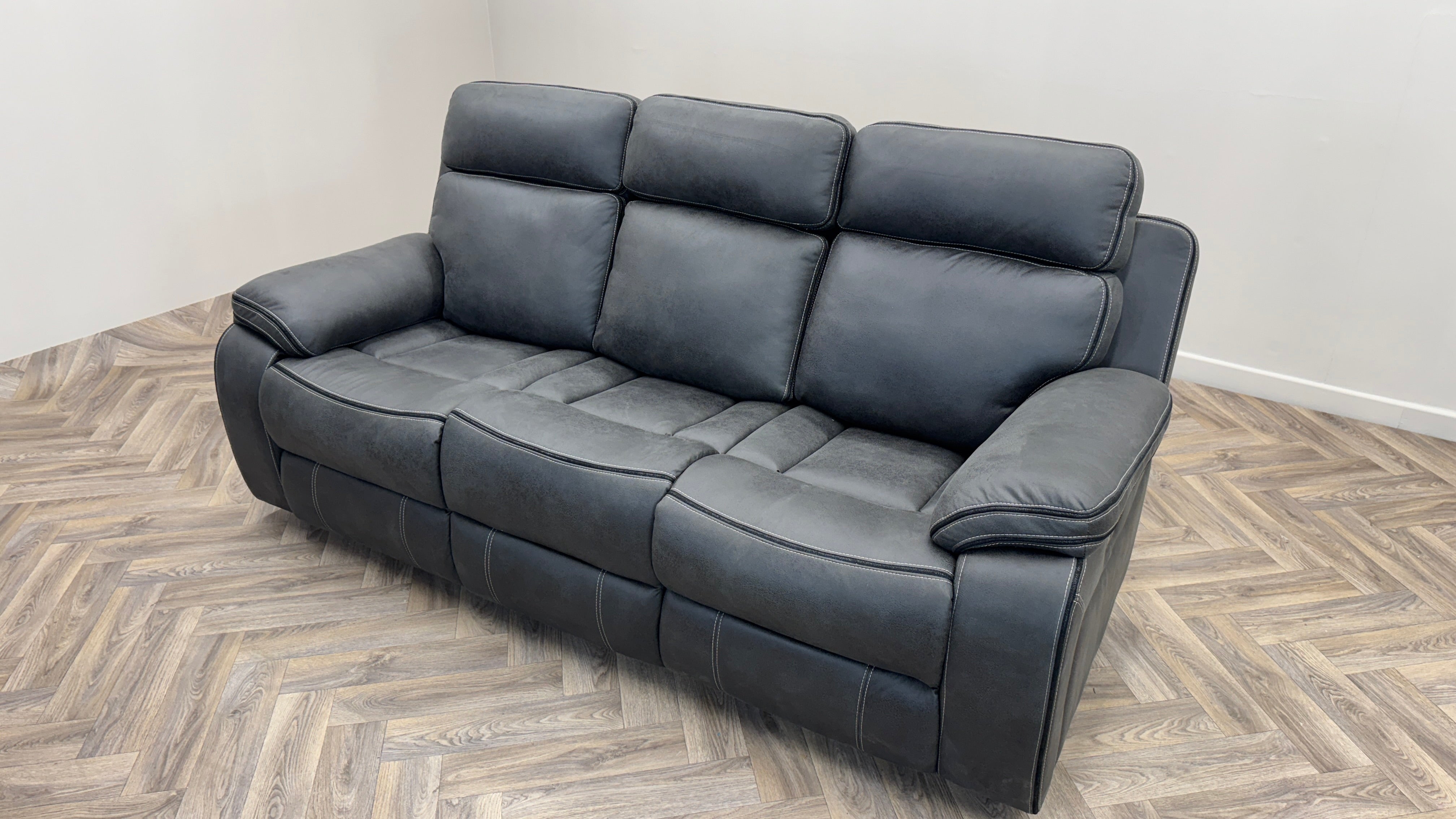 RECLINER SOFA SET