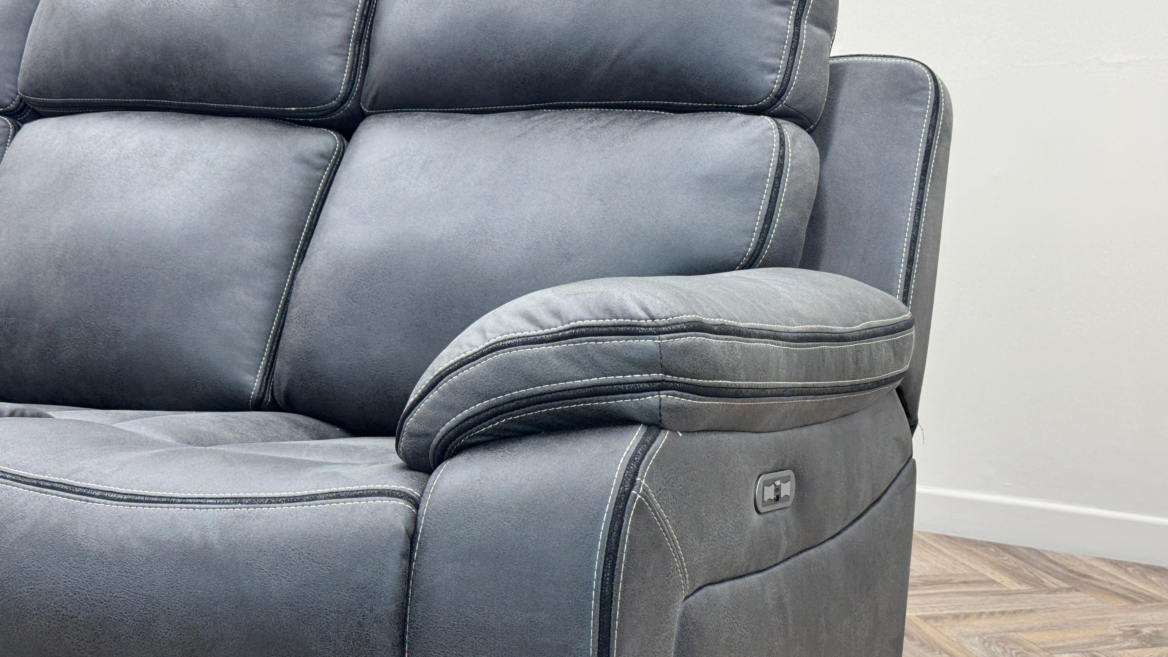 RECLINER SOFA SET