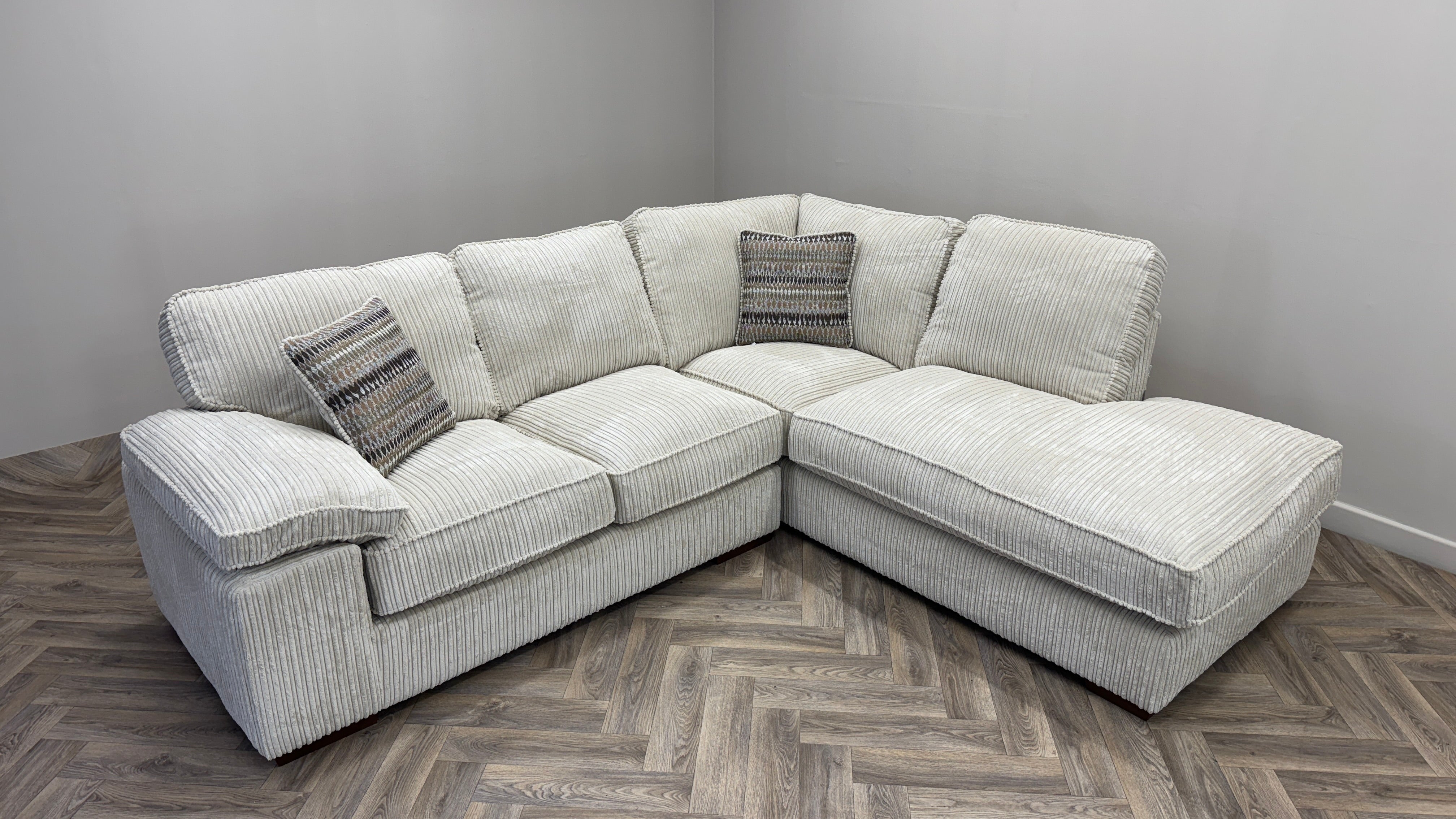 outlet sofas uk